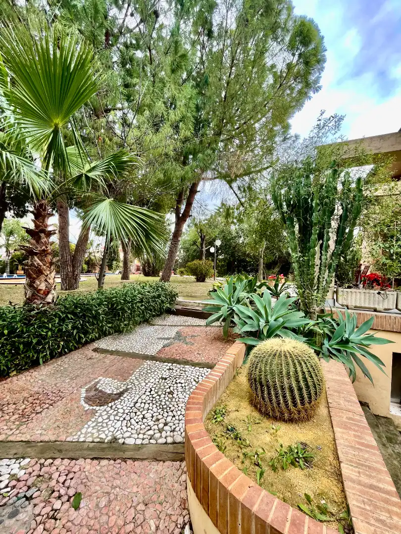 Jardí de Casa o xalet en venda en Alicante / Alacant amb Aire condicionat, Calefacció i Jardí privat