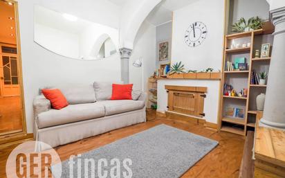 Living room of House or chalet for sale in Rubí  with Air Conditioner, Parquet flooring and Terrace