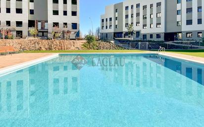 Swimming pool of Flat for sale in Vilanova i la Geltrú  with Air Conditioner, Heating and Private garden