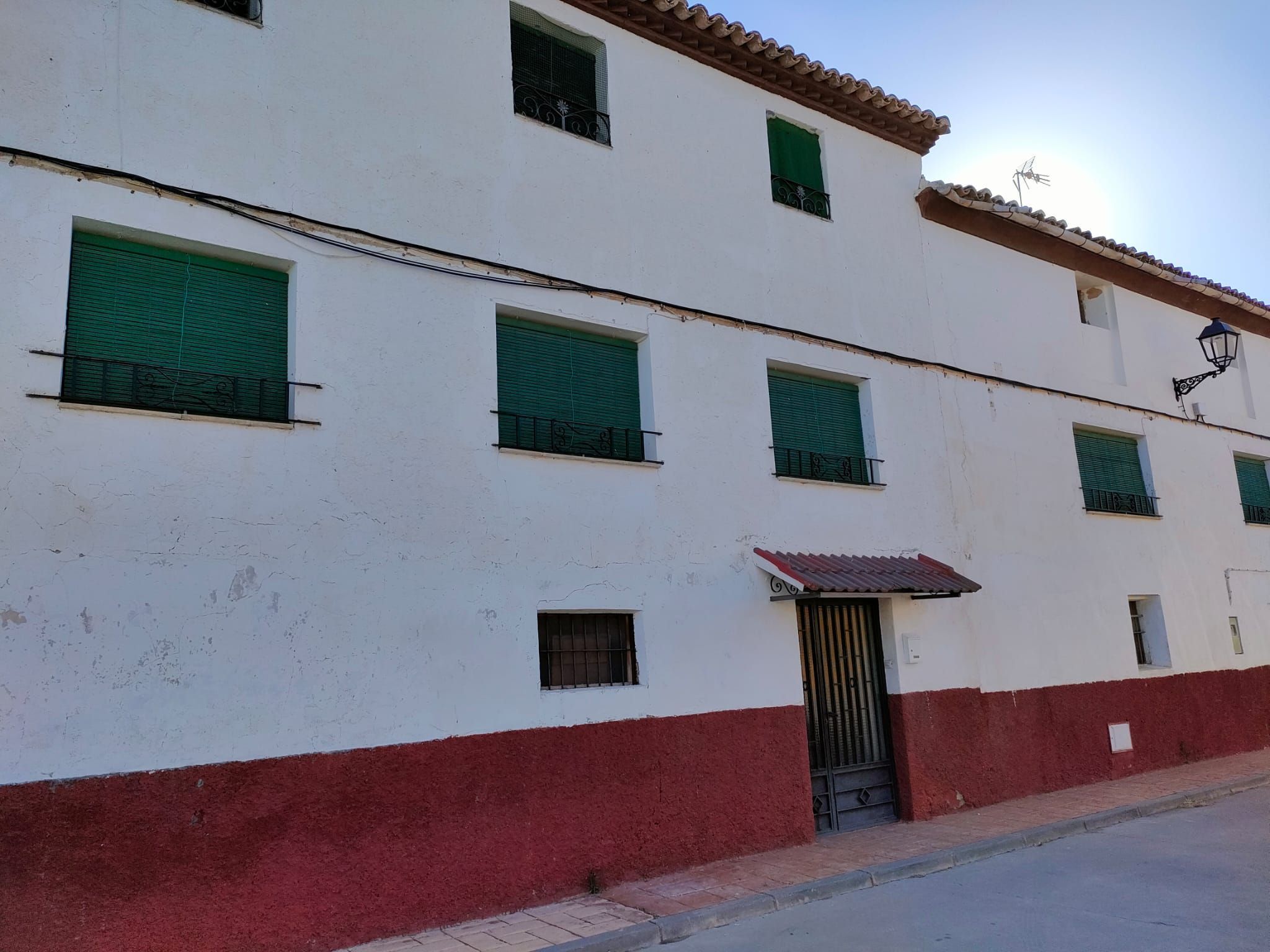 Vista exterior de Casa o xalet en venda en Agón amb Calefacció, Jardí privat i Traster