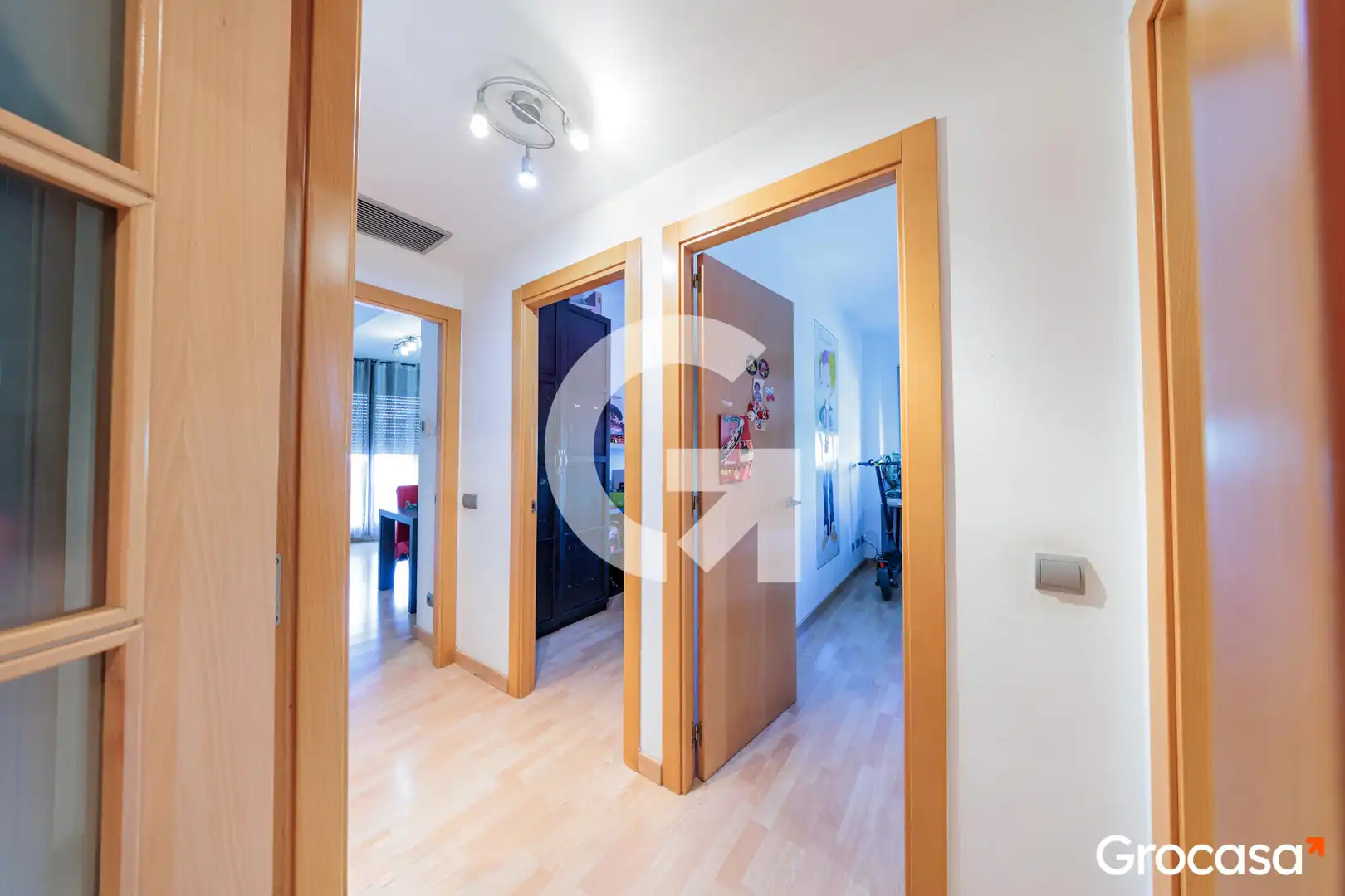 Piso en venta en Terrassa con Aire acondicionado, Calefacción y Terraza