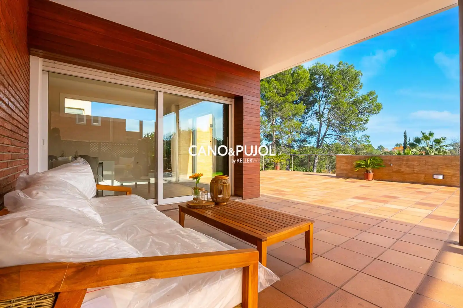 Terrace of Houses for sale in Sant Cugat del Vallès  with Air Conditioner, Terrace and Swimming Pool