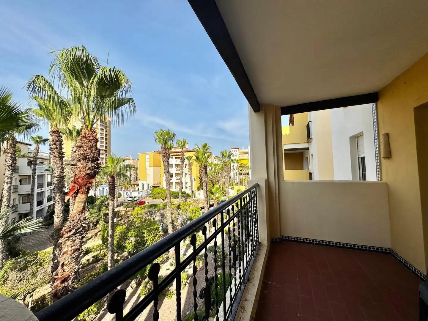 Terrassa de Apartament de lloguer en Torrevieja amb Aire condicionat, Calefacció i Moblat