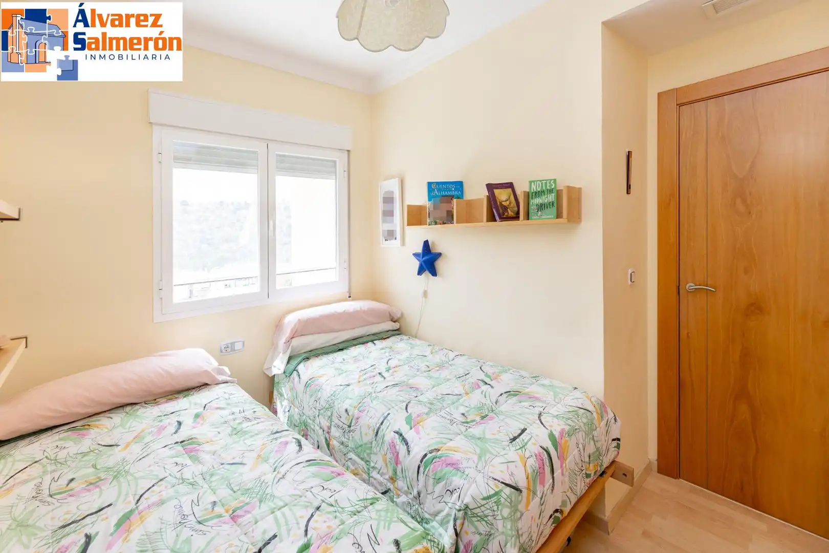 Casa adosada en venta en Calle SALA DOS HERMANAS, Crta. De la Sierra