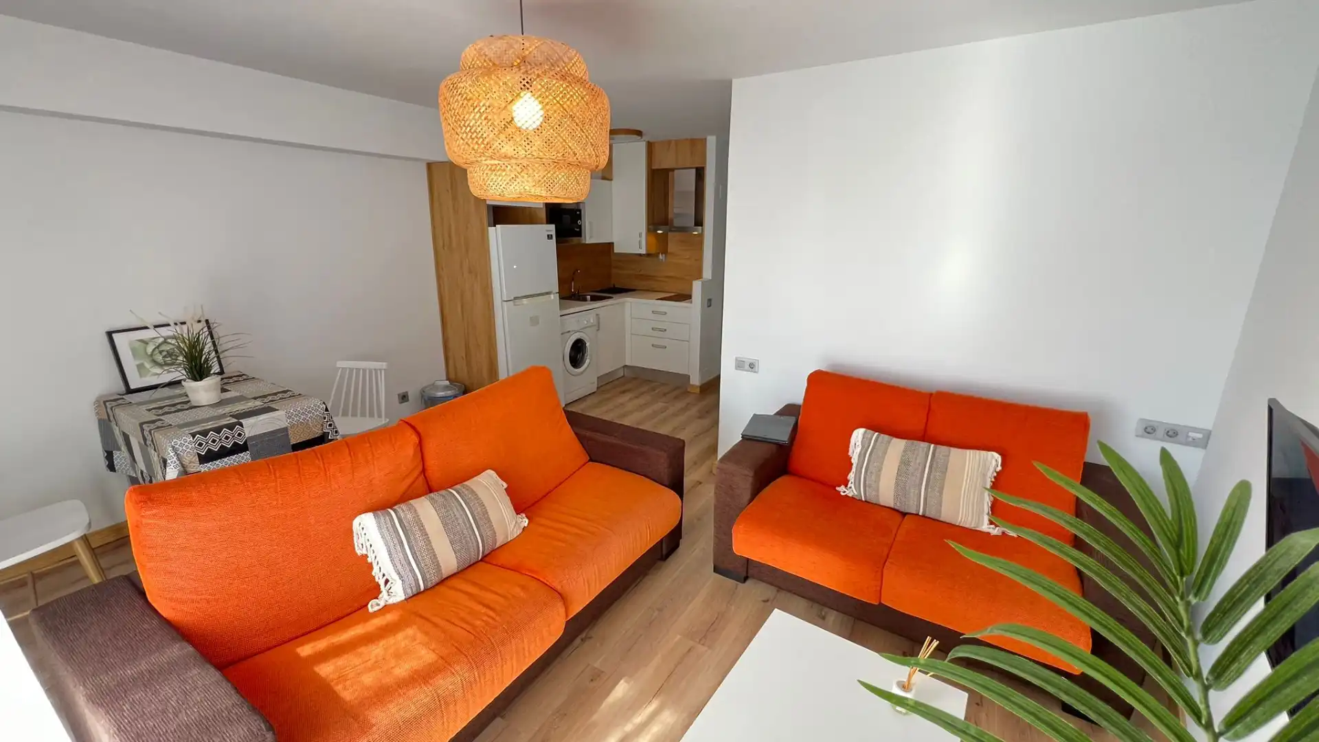 Sala de estar de Apartamento de alquiler en Níjar con Aire acondicionado, Calefacción y Amueblado