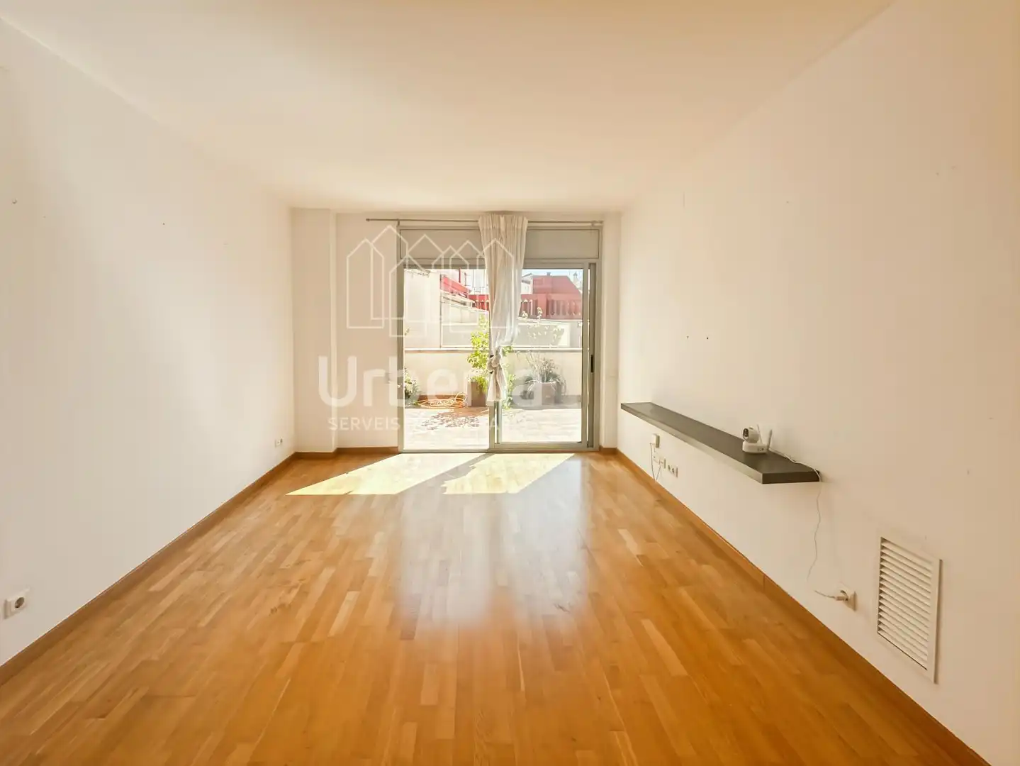 Sala de estar de Piso en venta en Mataró con Calefacción, Terraza y Trastero
