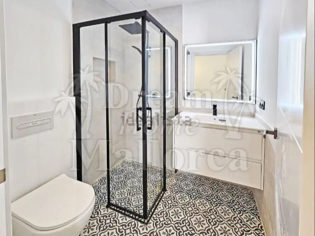 Baño de Piso en venta en  Palma de Mallorca con Aire acondicionado y Terraza