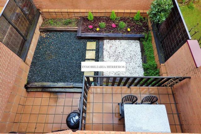 Casa adosada en Venta en AVDA. DE MADRID en Avda. Madrid