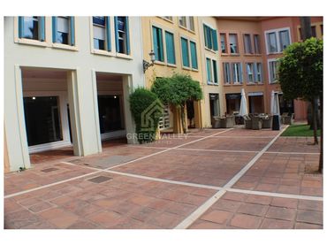 Gewerbefläche zum Verkauf in Puerto de Sotogrande - La Marina