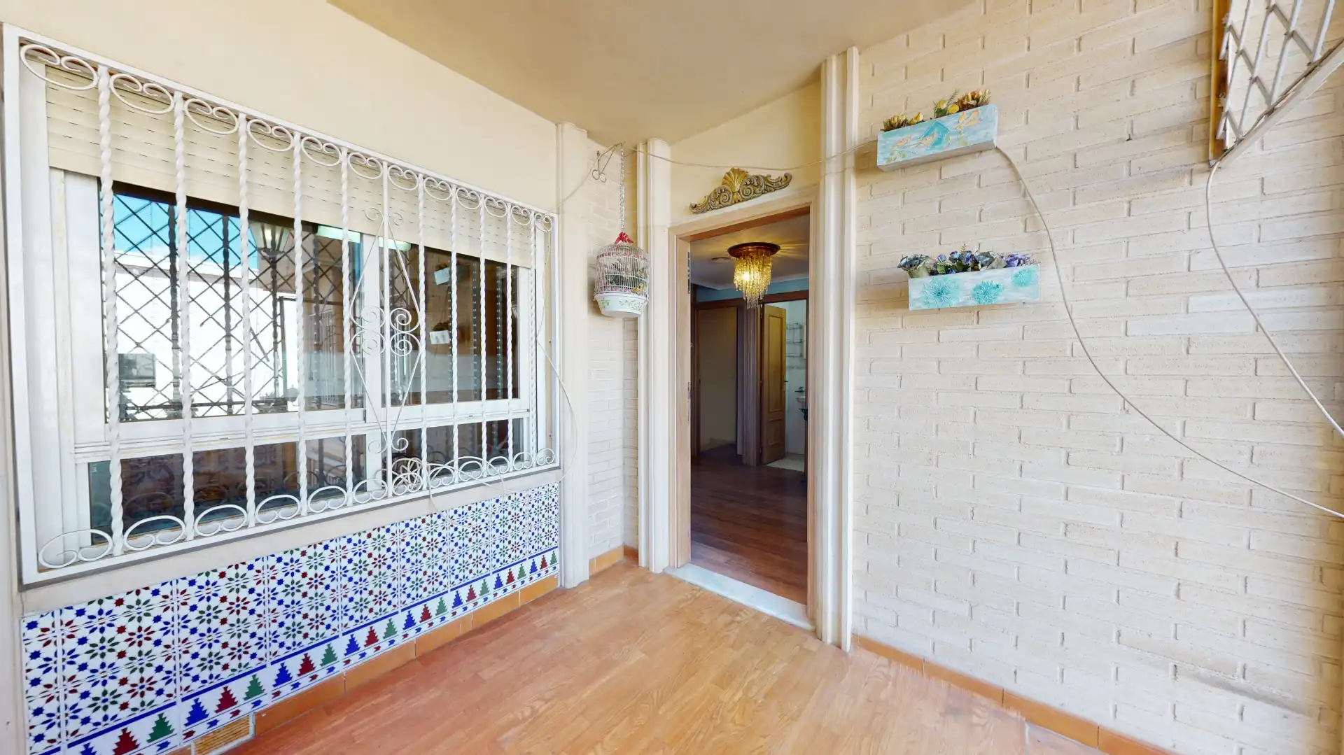 Casa adosada en venta en Elda con Aire acondicionado, Terraza y Trastero