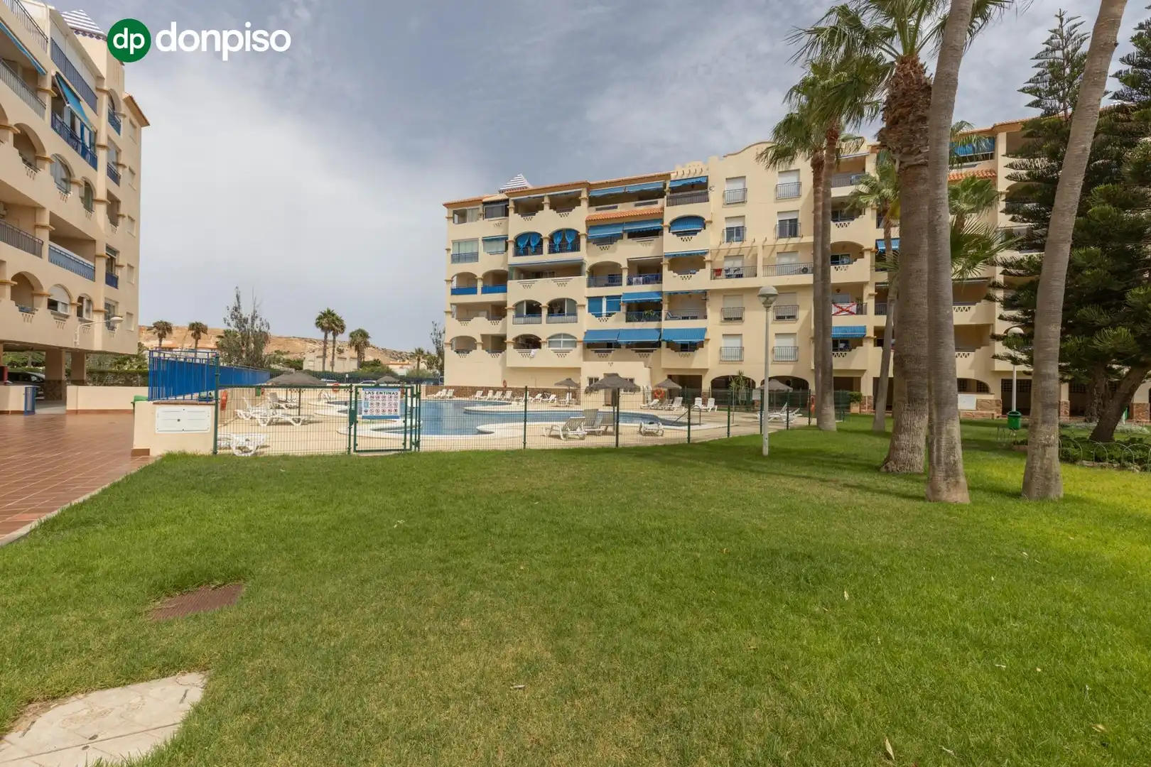 Piscina de Piso en venta en El Ejido con Piscina comunitaria