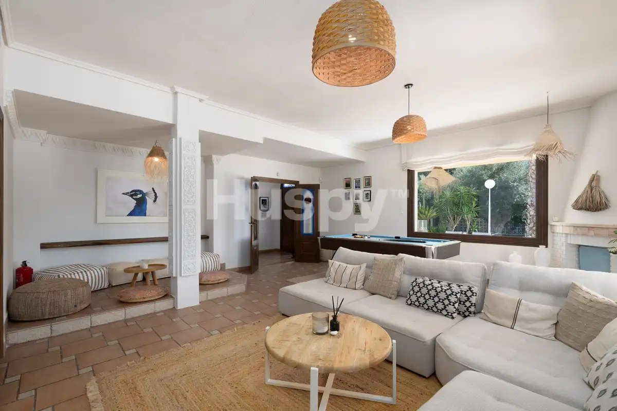 Sala d'estar de Casa o xalet en venda en Elche / Elx amb Aire condicionat, Calefacció i Jardí privat