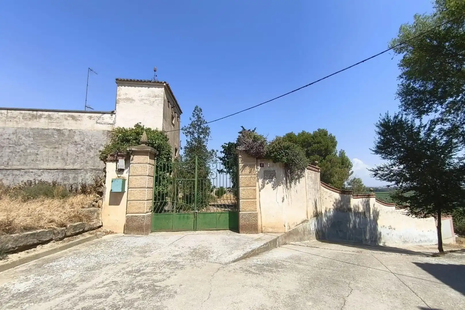 Vista exterior de Casa o chalet en venta en Torres de Barbués