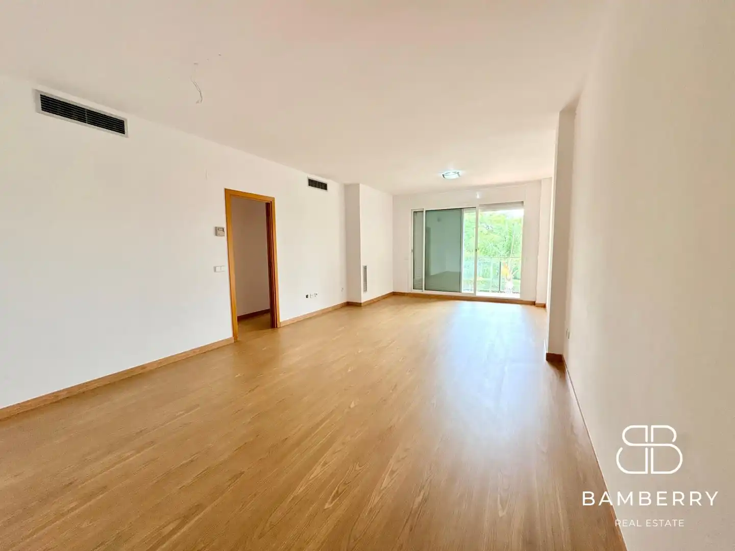 Flat for sale in Castelldefels  with Parquet flooring and Community pool
