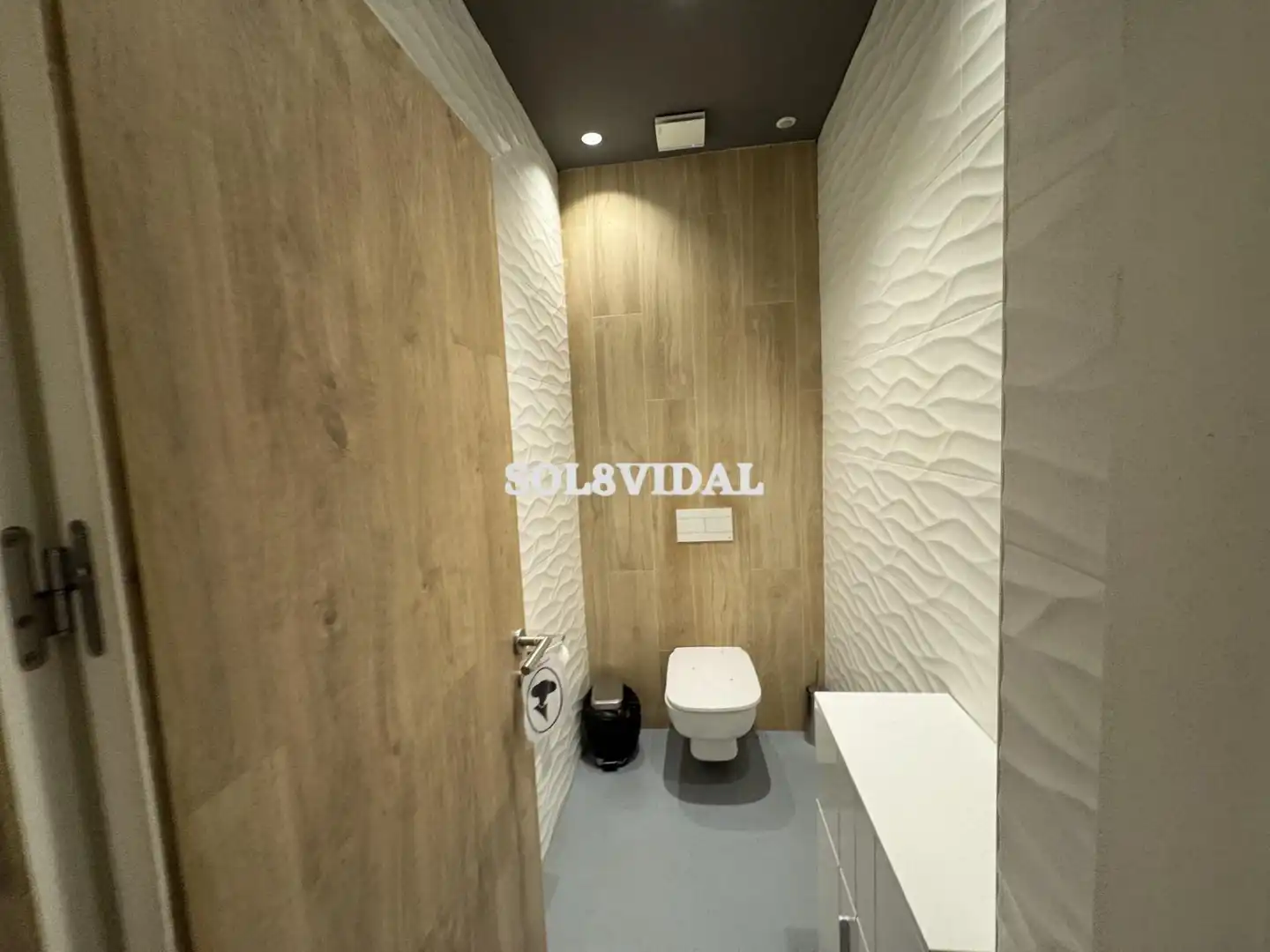 Badezimmer von Fabrikhallen zur Miete in Orihuela