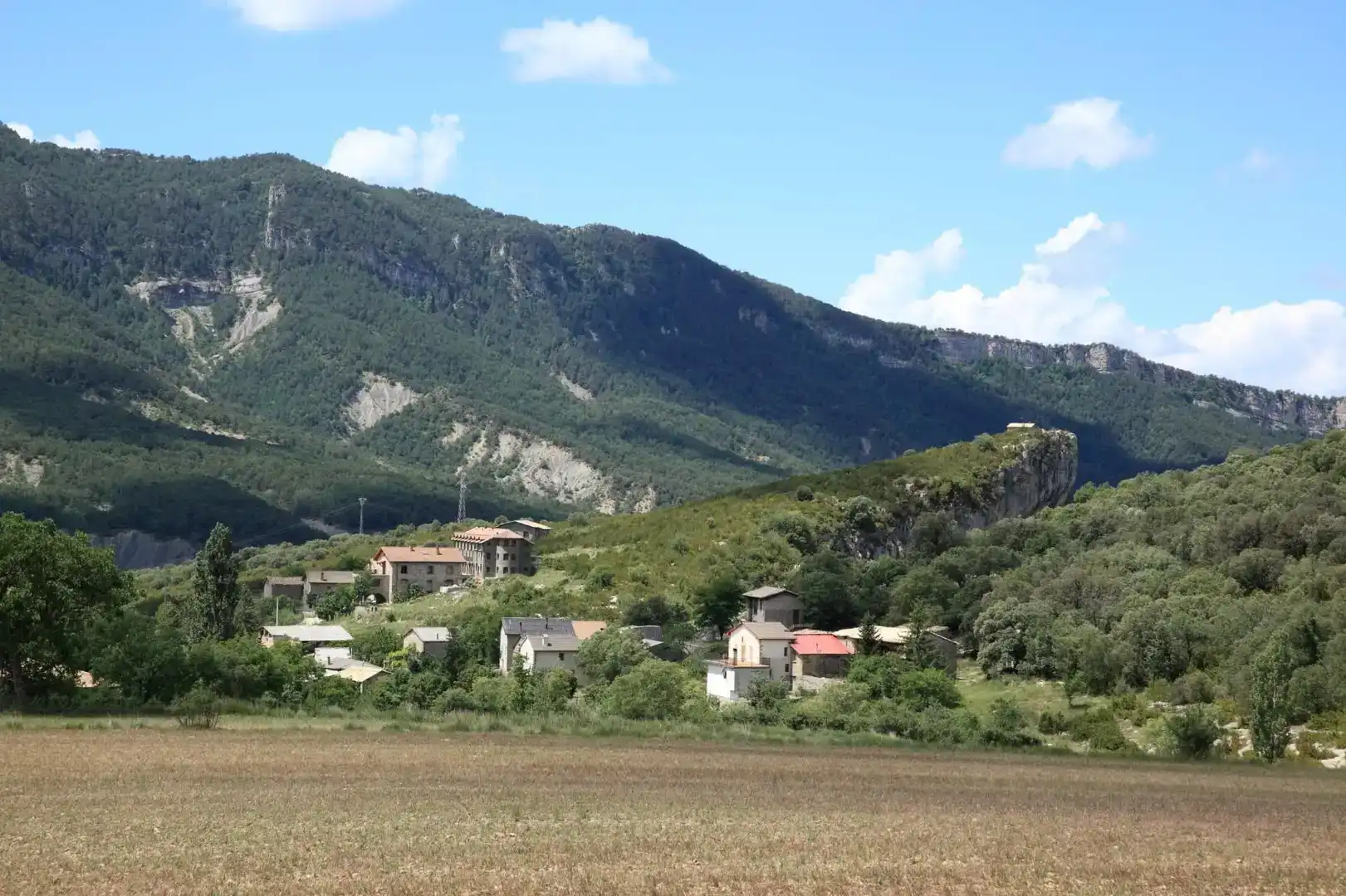 Exterior view of Detached homes for sale in Valle de Lierp  with Balcony