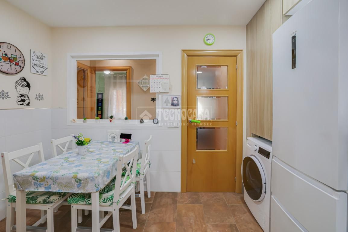 Kitchen of Flat for sale in Badalona  with Air Conditioner and Balcony
