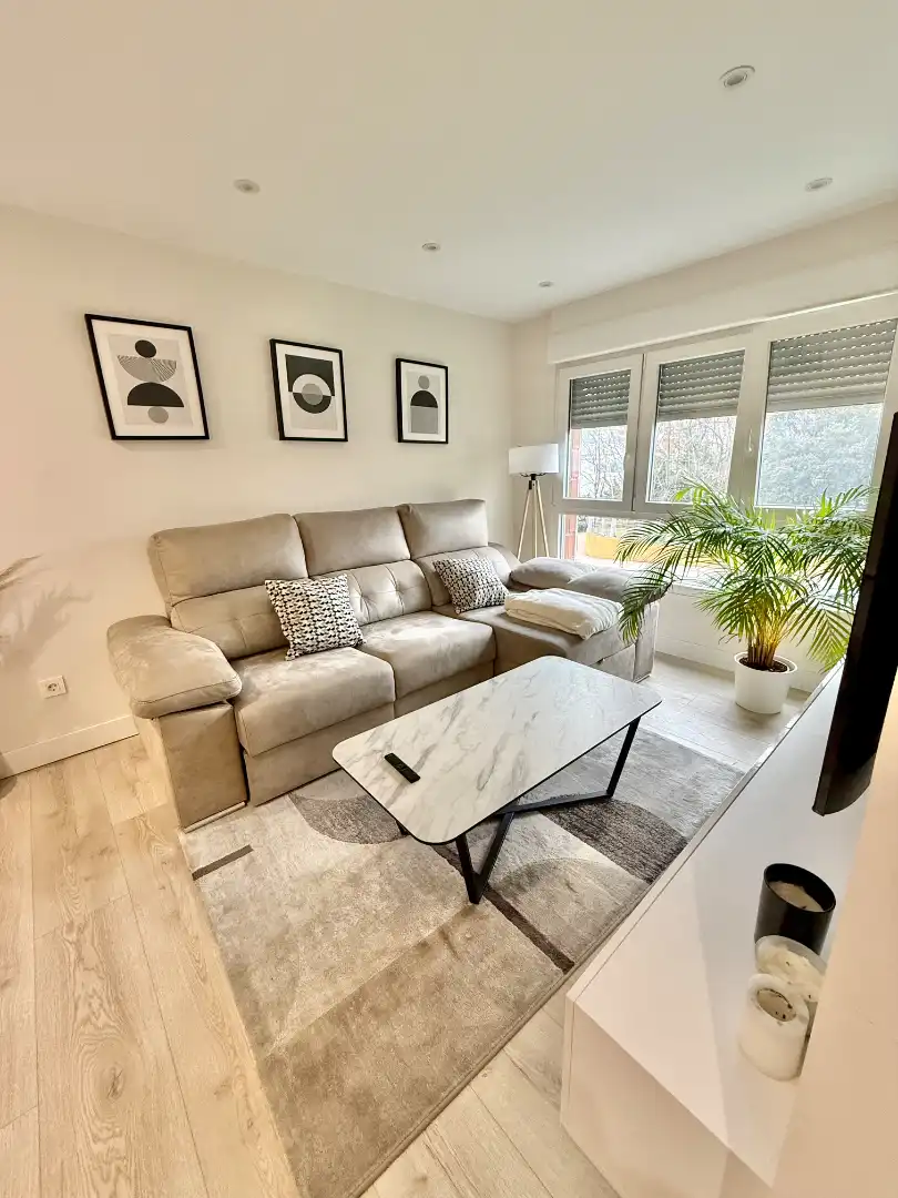 Sala de estar de Piso en venta en Barakaldo  con Balcón