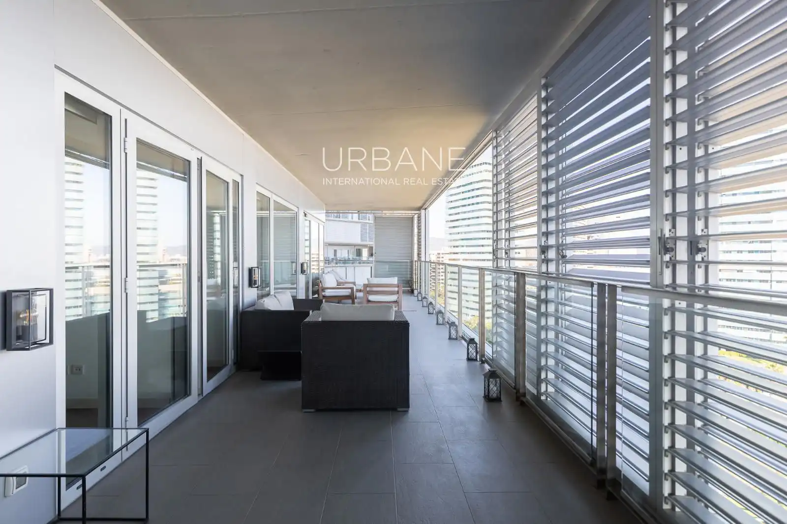 Terraza de Ático de alquiler en Barcelona con Aire acondicionado, Calefacción y Amueblado