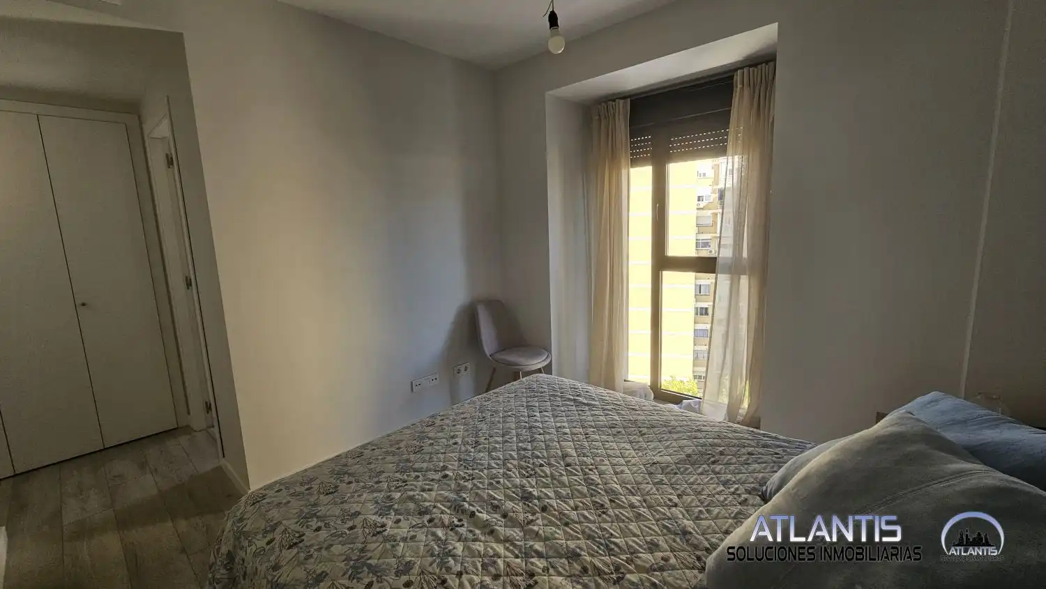Bedroom of Flat for sale in Sevilla  with Air Conditioner, Heating and Community pool