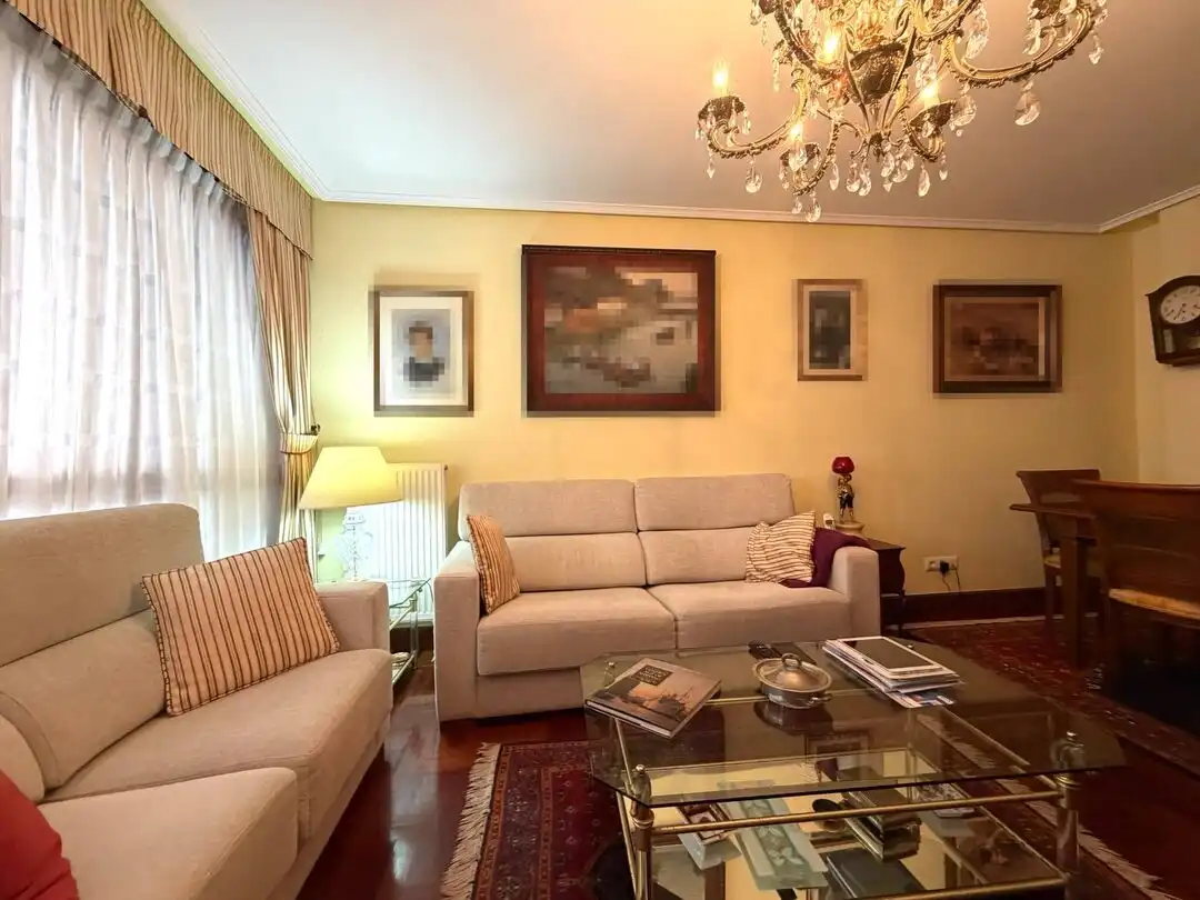 Sala de estar de Piso en venta en Sopela con Calefacción y Trastero