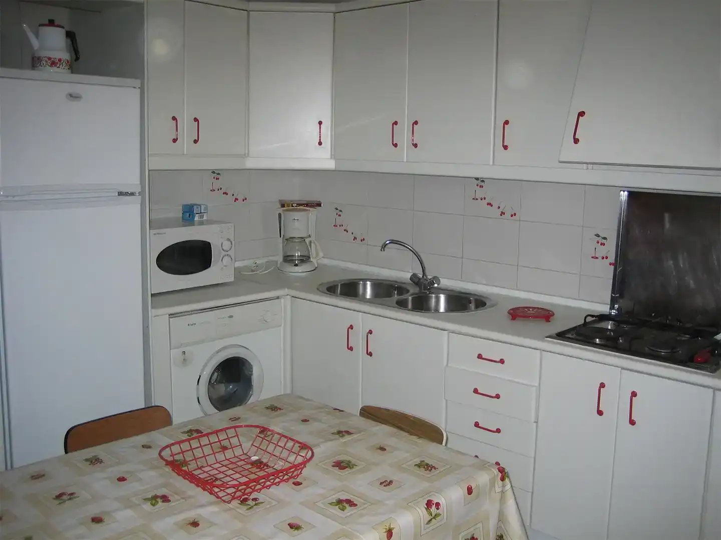 Küche von Wohnung zur Miete in Paterna de Rivera mit Möbliert, Waschmaschine und Mikrowelle