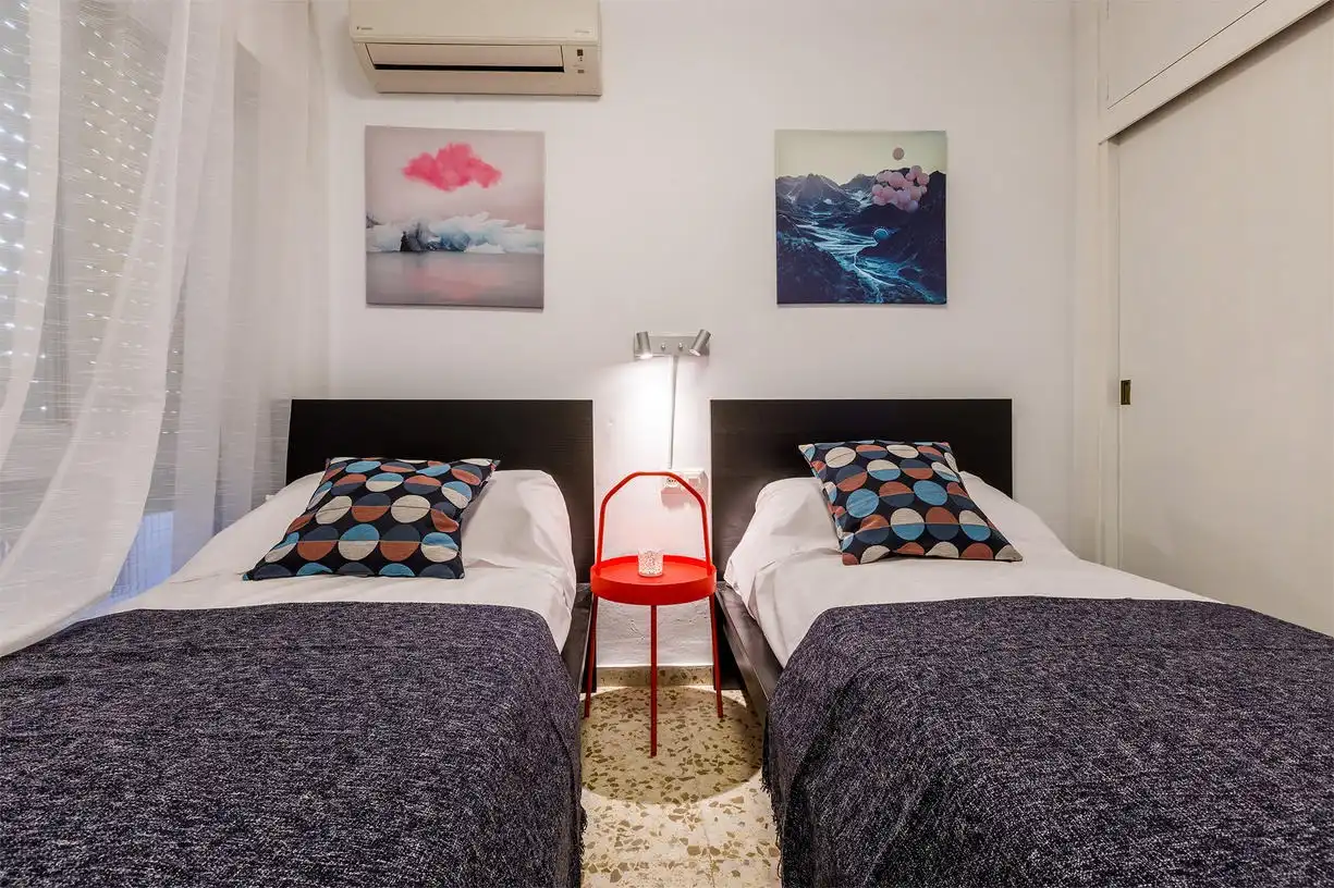 Bedroom of Flat for sale in Vélez-Málaga  with Air Conditioner, Terrace and Storage room