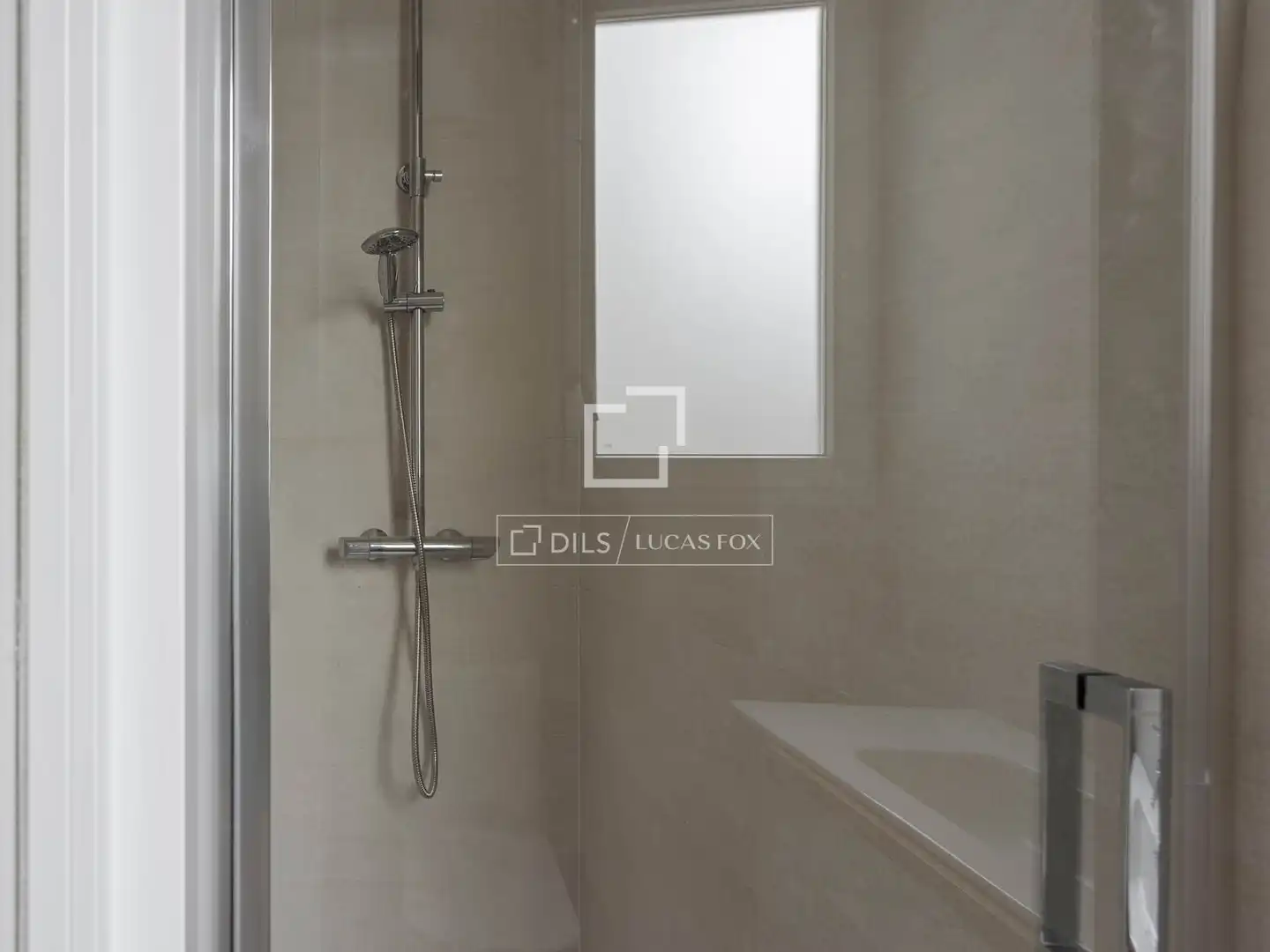 Baño de Piso de alquiler en Jaén con Aire acondicionado y Calefacción