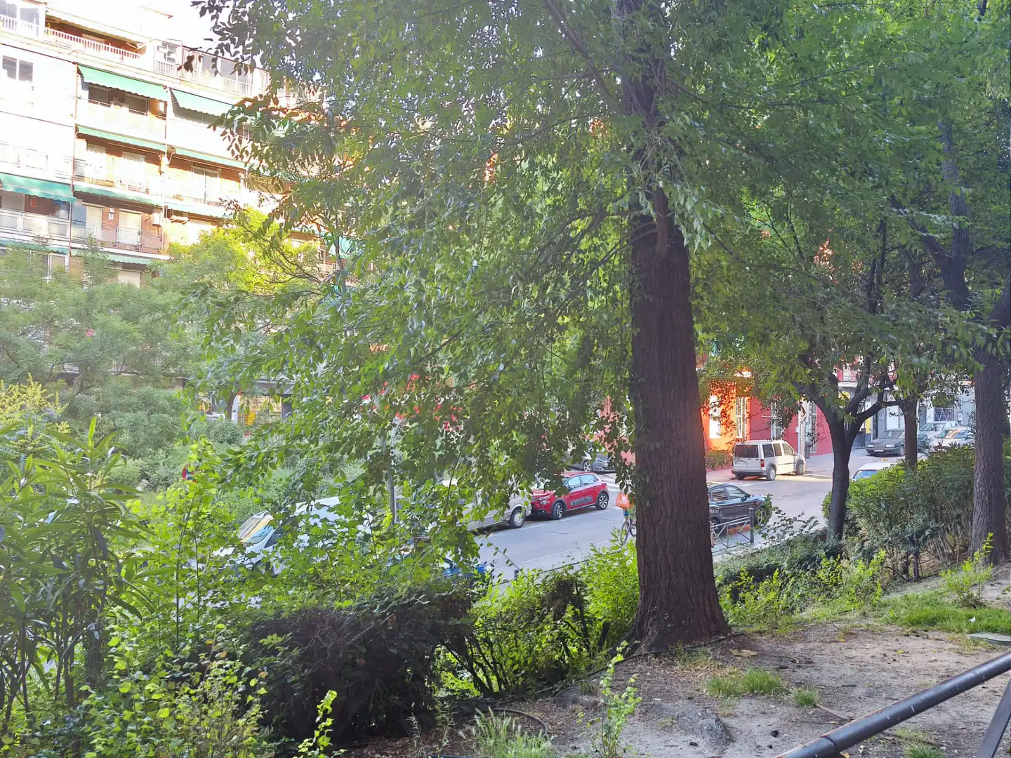 Exterior view of Flat for sale in Madrid  with Terrace, Oven and Washing machine