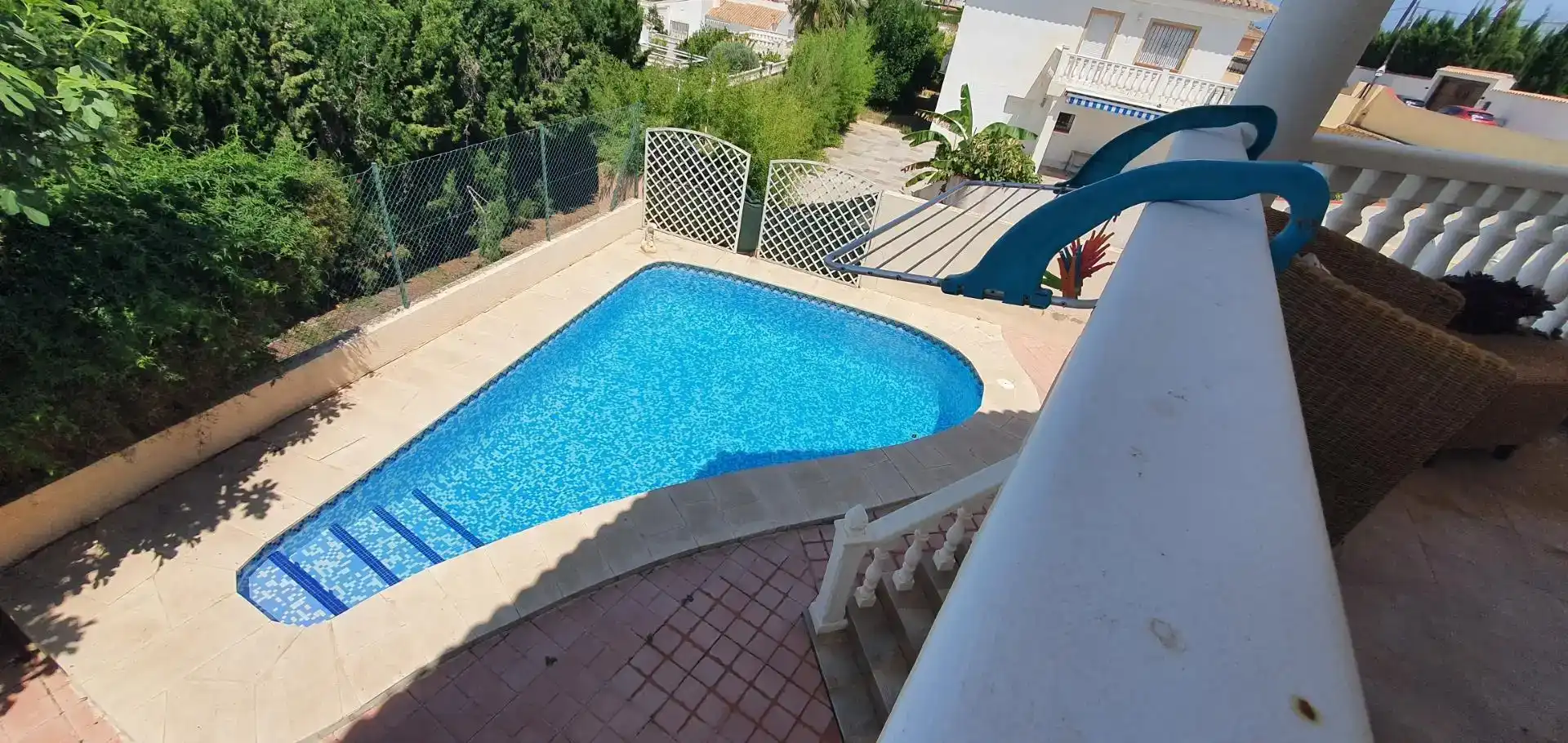 Piscina de Casa o xalet en venda en Pueblo - Urbanizaciones