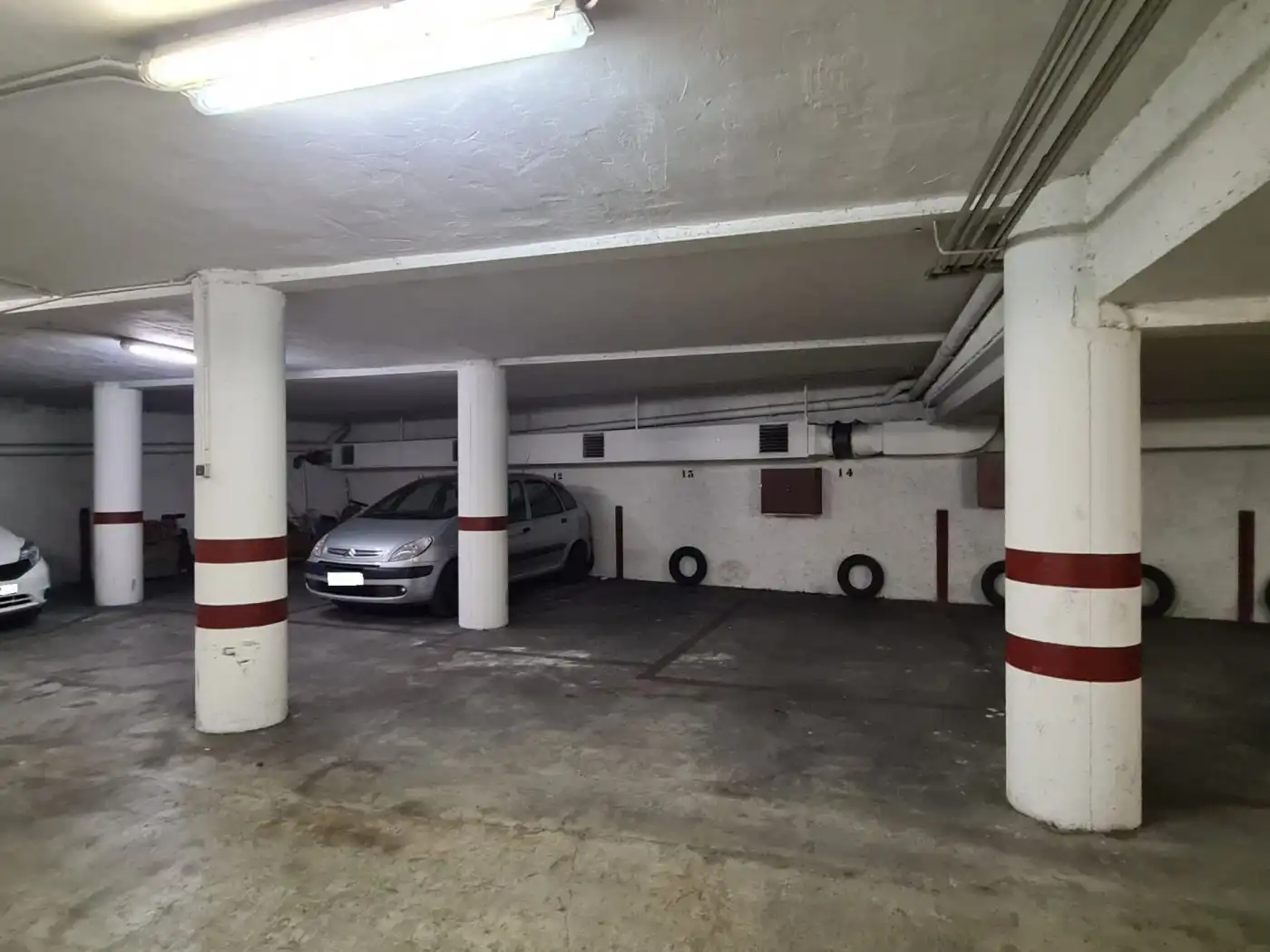 Garaje de alquiler en Calle Bilbao, Carretera de Vic - Remei