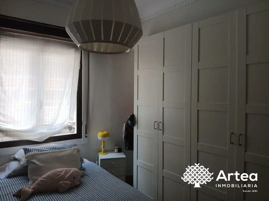 Bedroom of Flat for rent in Bilbao   with Heating
