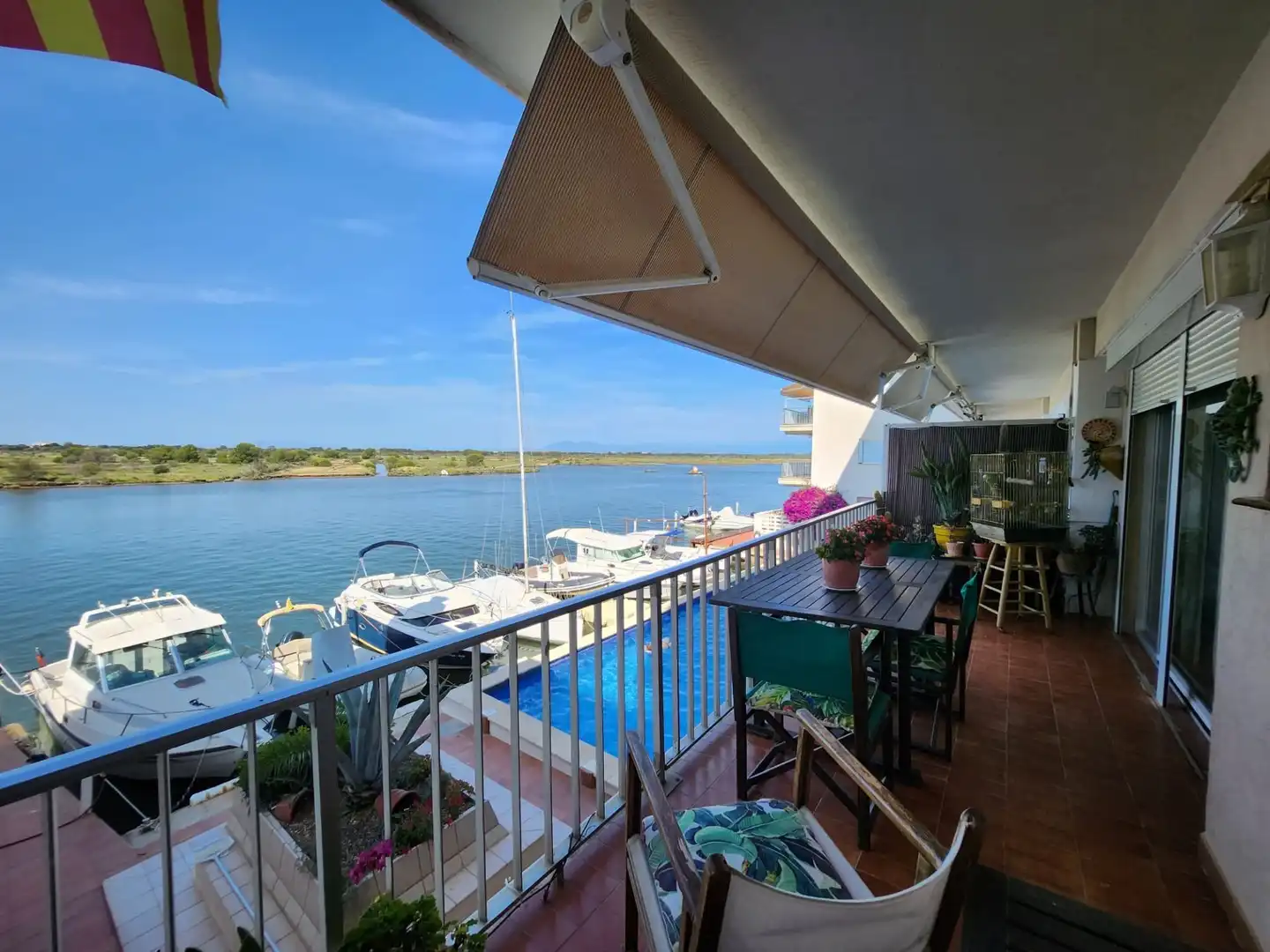 Flat with pool for sale in Santa Margarita