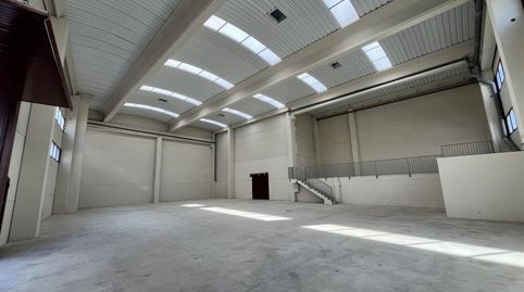 Foto 3 von Fabrikhallen zur Miete in Sant Ramón, Cerdanyola del Vallès