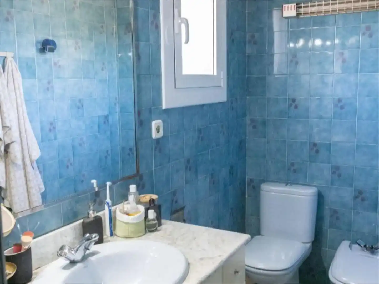 Bany de Casa o xalet en venda en Corbera de Llobregat amb Piscina i Balcó
