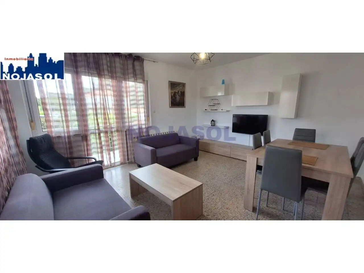 Wohnzimmer von Einfamilien-Reihenhaus zur Miete in Noja mit Heizung, Privatgarten und Terrasse