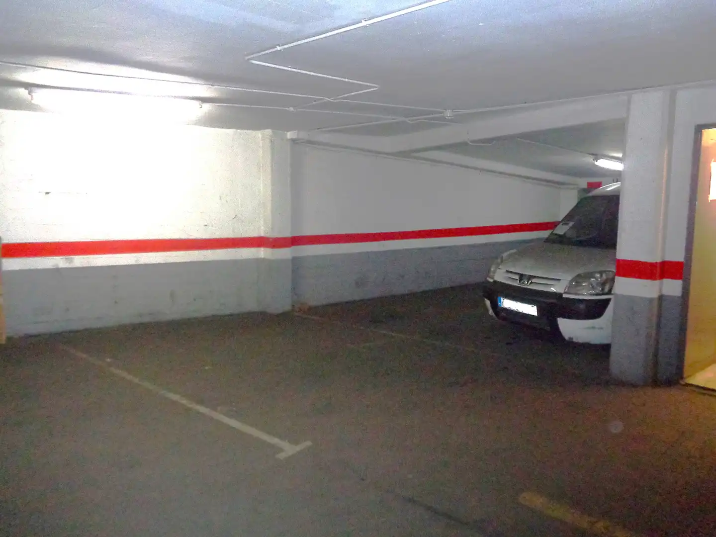 Parking of Garage for sale in L'Hospitalet de Llobregat  with Alarm