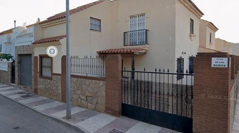Foto 2 de Casa adosada en venda a Paseo Los Baños, Roquetas Pueblo, Almería