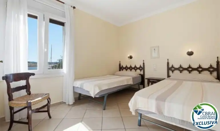 Schlafzimmer von Country house zum Verkauf in Roses mit Heizung, Privatgarten und Terrasse