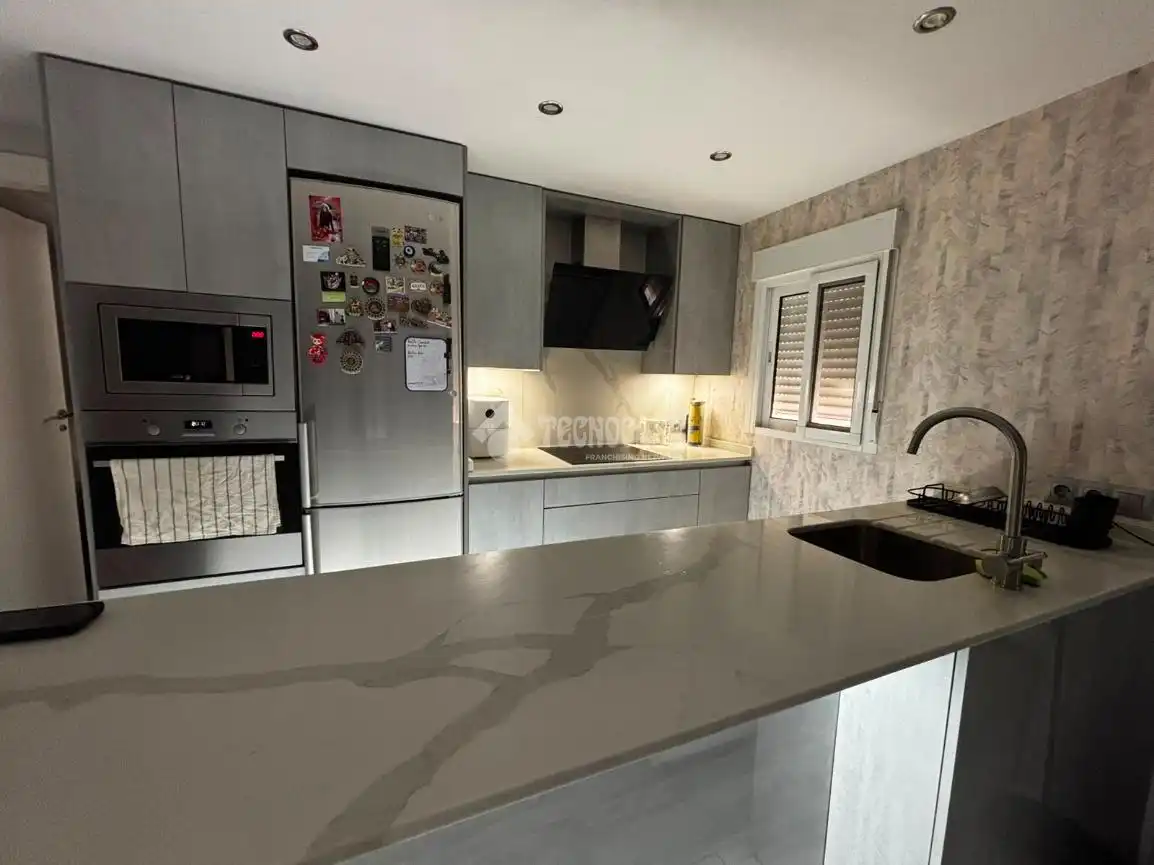 Cocina de Piso en venta en Málaga con Aire acondicionado, Parquet y Amueblado