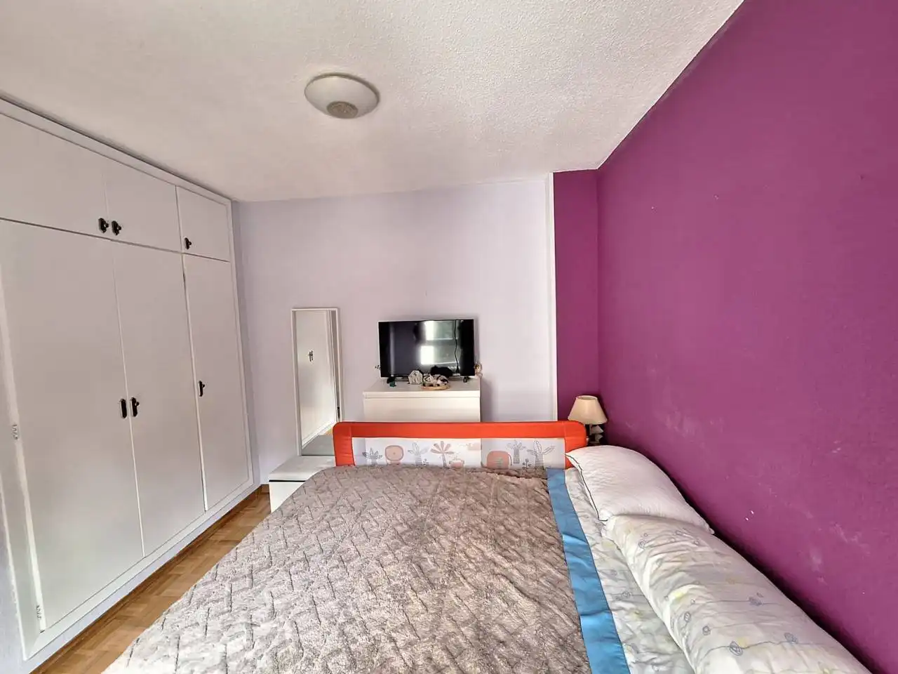 Bedroom of Flat for sale in Fuenlabrada  with Air Conditioner, Heating and Parquet flooring