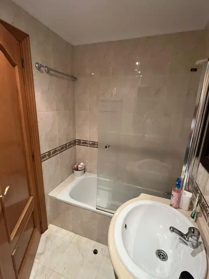 Bathroom of Flat for sale in Cabrerizos, Salamanca