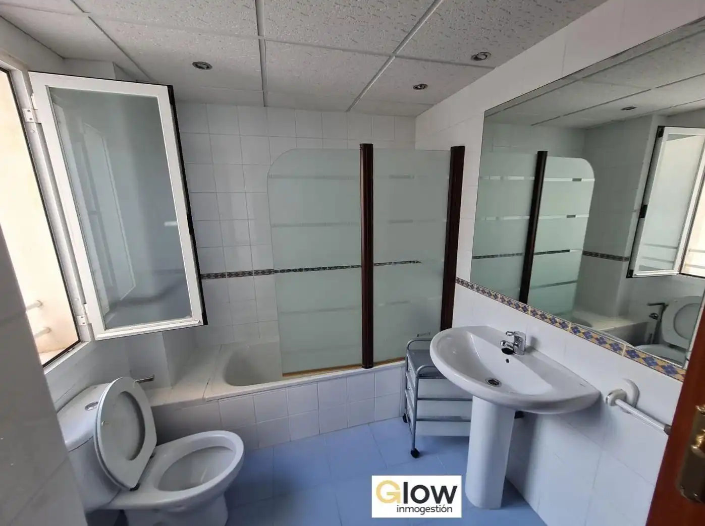 Baño de Ático de alquiler en Badajoz con Aire acondicionado, Calefacción y Terraza
