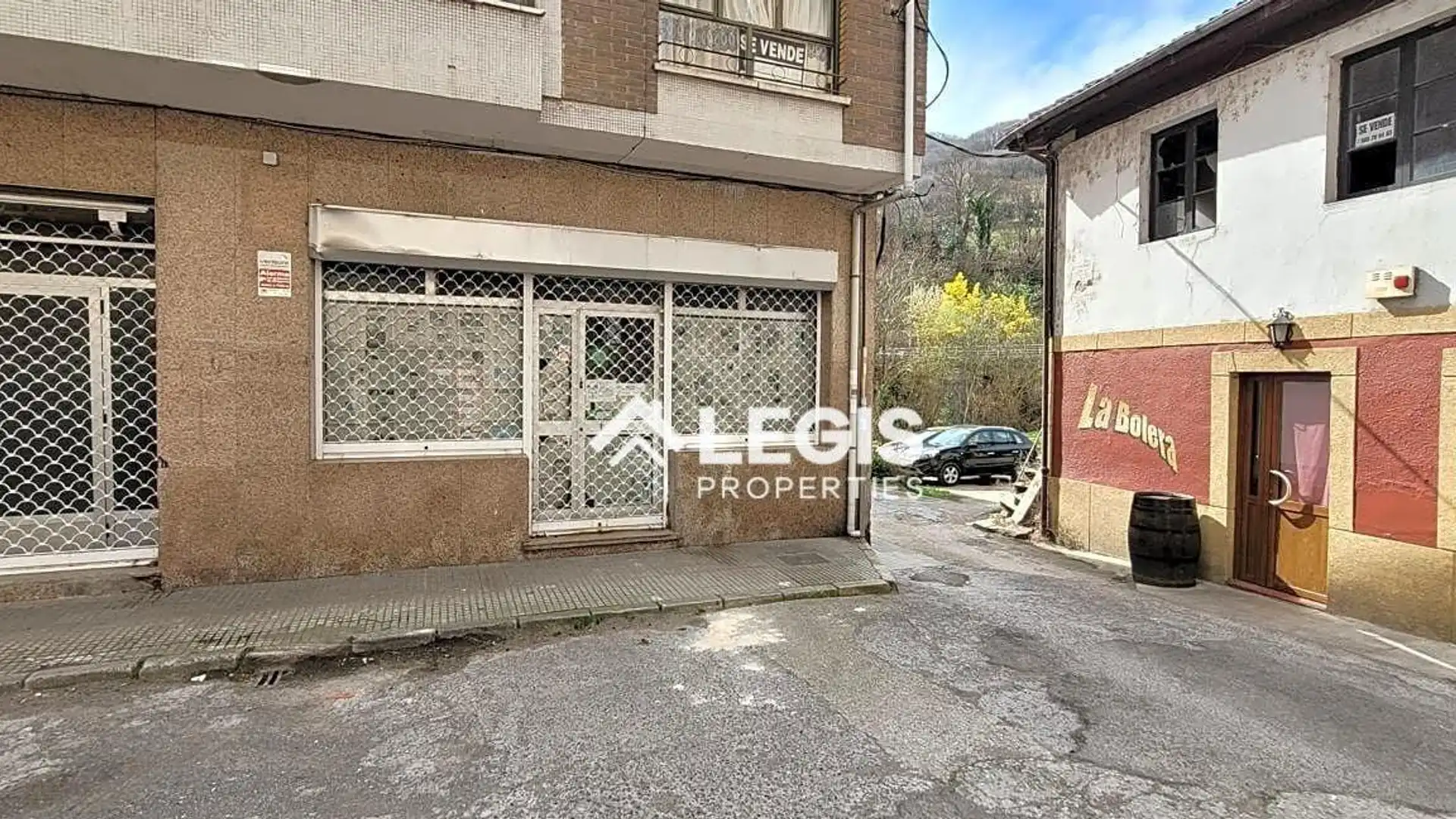 Vista exterior de Local en venta en Mieres (Asturias) con Terraza