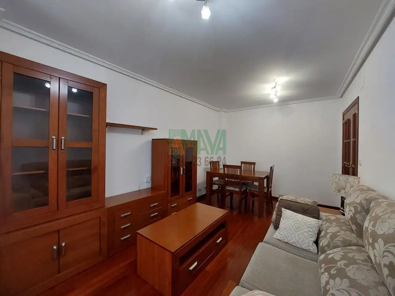 Sala de estar de Apartamento de alquiler en Ourense Capital  con Calefacción, Trastero y Amueblado