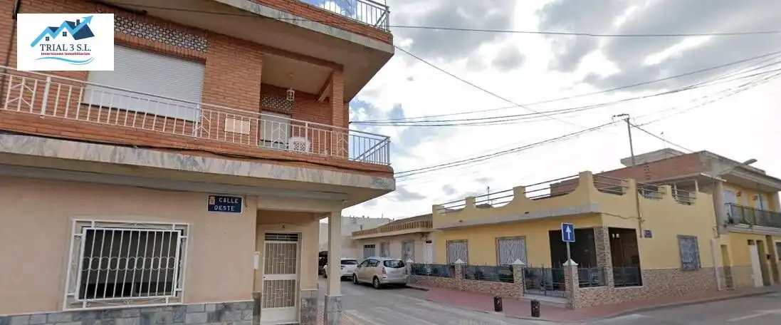 Vista exterior de Piso en venta en Pedanías Oeste