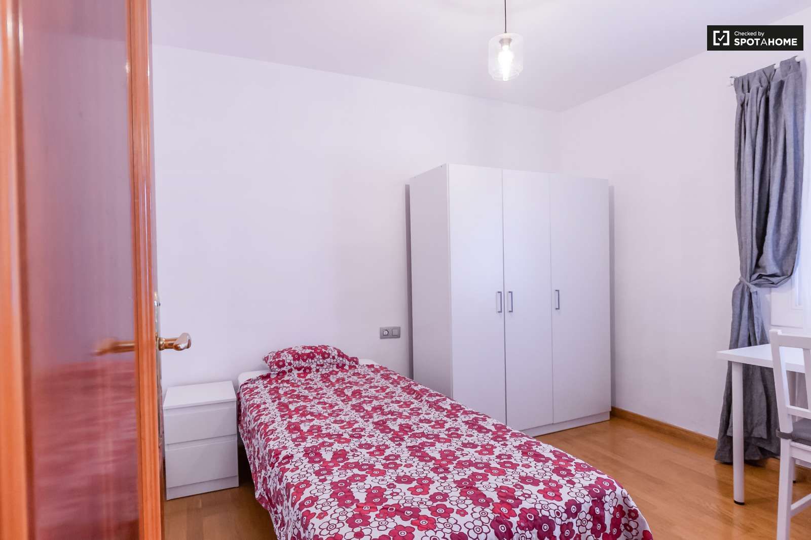 Flat to share in La Torrassa