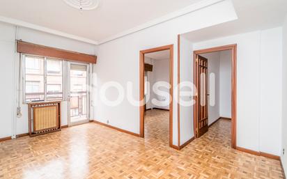 Bedroom of Flat for sale in Valladolid Capital  with Terrace