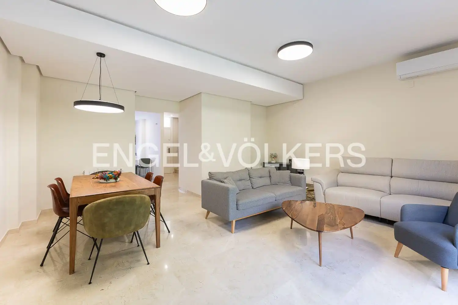 Sala de estar de Casa o chalet de alquiler en Rocafort con Aire acondicionado, Calefacción y Jardín privado