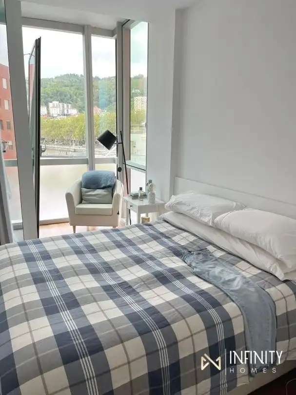 Bedroom of Flat for rent in Bilbao   with Air Conditioner, Heating and Terrace